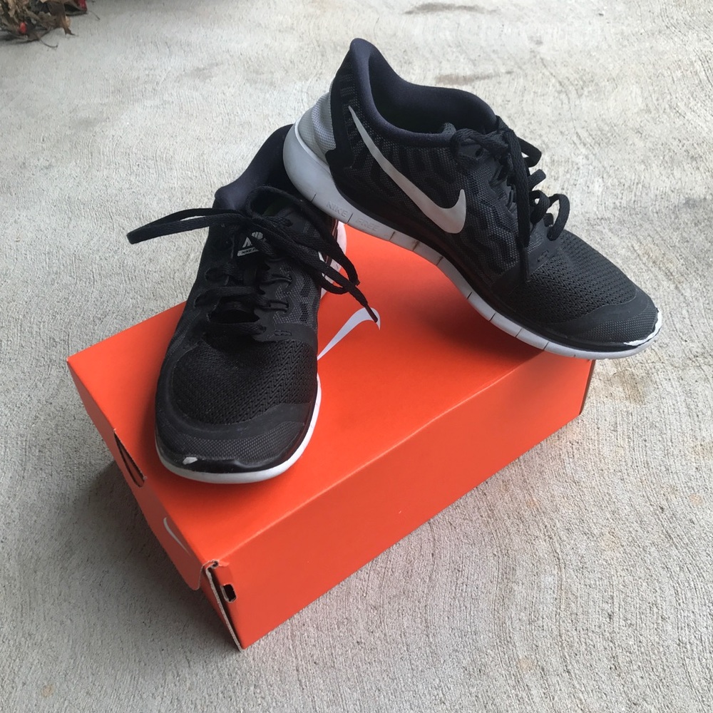 Nike Free 5.0 Black/White Sneakers
